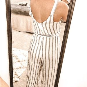 super cute striped romper!